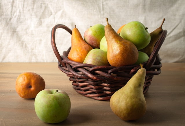 Can Budgies Eat Pears